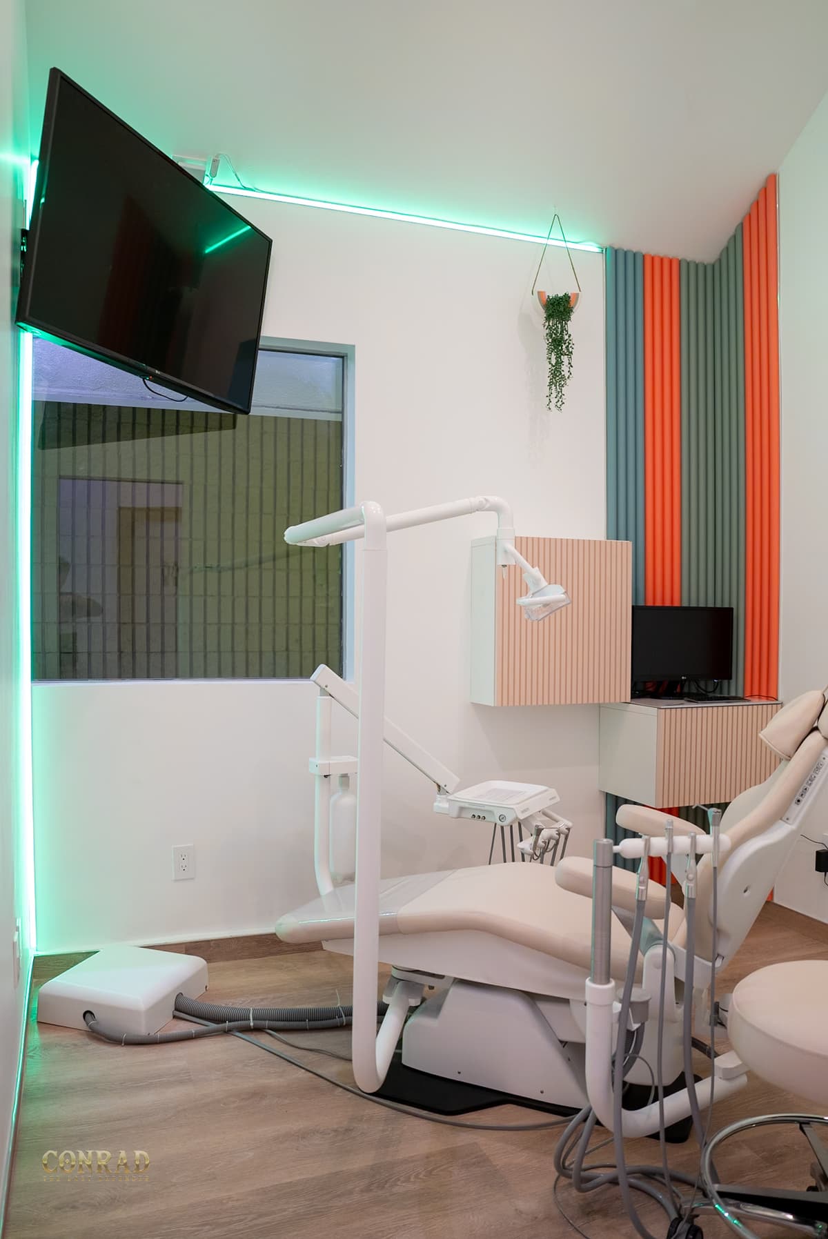 Modern dental treatment room at Smiles4Life in Thousand Oaks, CA
